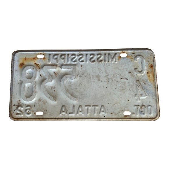 CAR OLD ANTIQUE VINTAGE MISSISSIPPI LICENSE PLATE CAR TAG 1962 ATTALA COUNTY - Picture 2 of 6